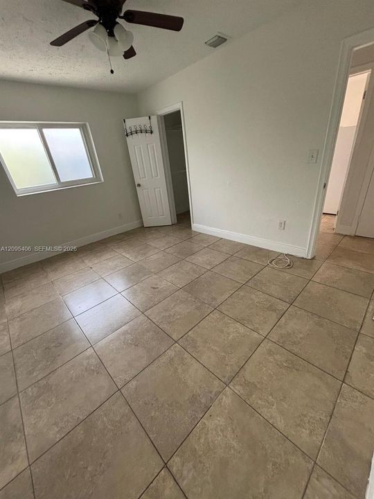 En Renta: $1,600 (3 camas, 1 baños, 0 Pies cuadrados)
