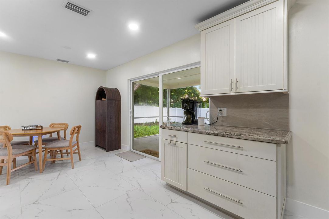 040-2350NikiJoLane-WestPalmBeach-FL-3341