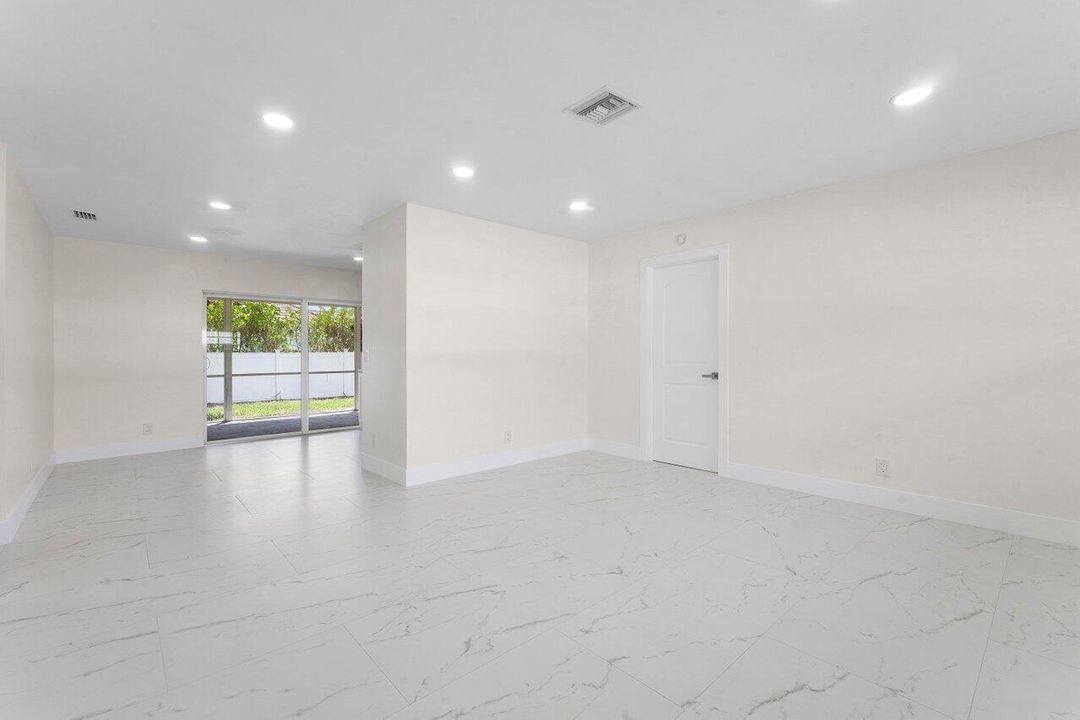 005-2350NikiJoLane-WestPalmBeach-FL-3341