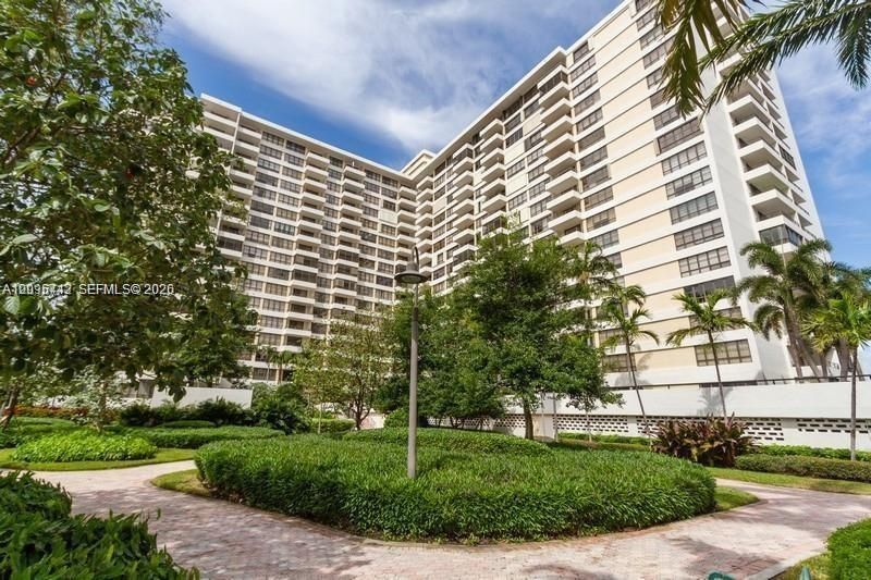 В аренду: $1,795 (1 спален, 1 ванн, 1140 Квадратных фут)