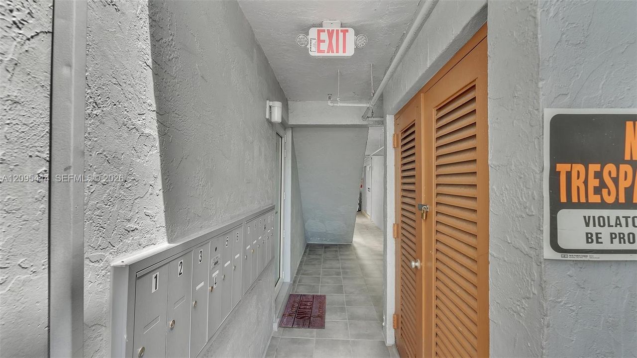 En Venta: $245,000 (2 camas, 1 baños, 611 Pies cuadrados)
