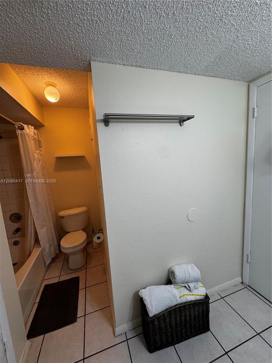 В аренду: $2,300 (2 спален, 2 ванн, 1053 Квадратных фут)