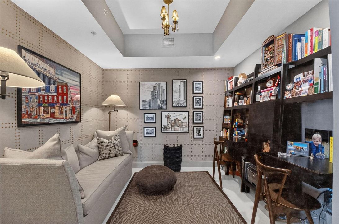 Convertible Den/Office