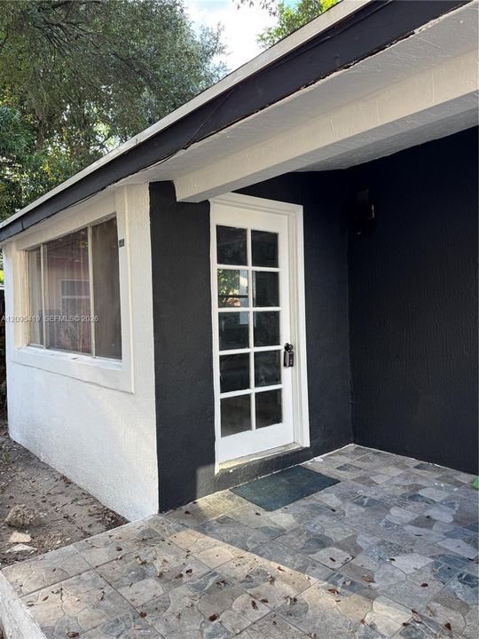 For Rent: $1,825 (2 beds, 1 baths, 2622 Square Feet)