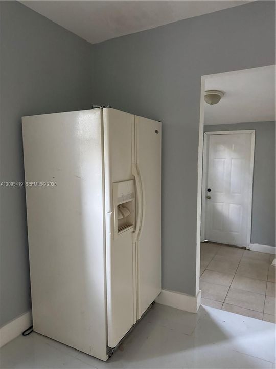 For Rent: $1,825 (2 beds, 1 baths, 2622 Square Feet)