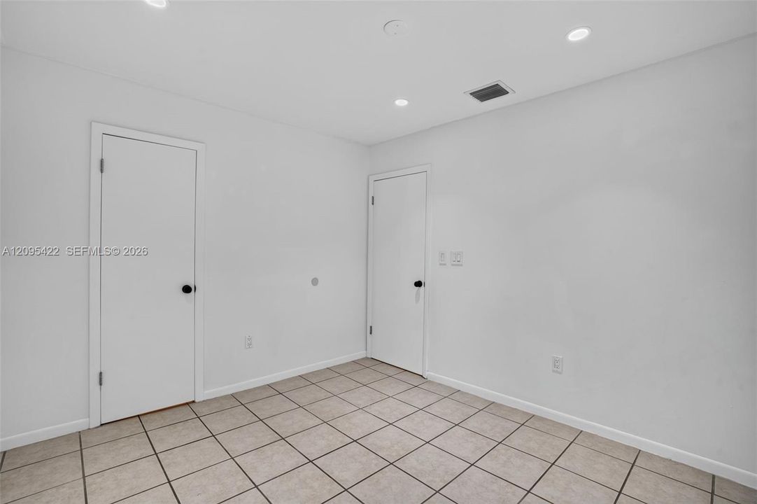 En Renta: $5,650 (3 camas, 2 baños, 1920 Pies cuadrados)