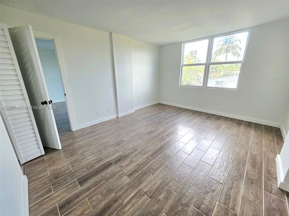 En Renta: $2,099 (2 camas, 2 baños, 975 Pies cuadrados)
