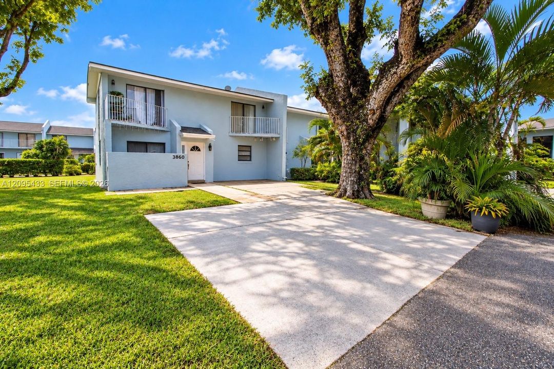Activo con contrato: $525,000 (3 camas, 2 baños, 1360 Pies cuadrados)