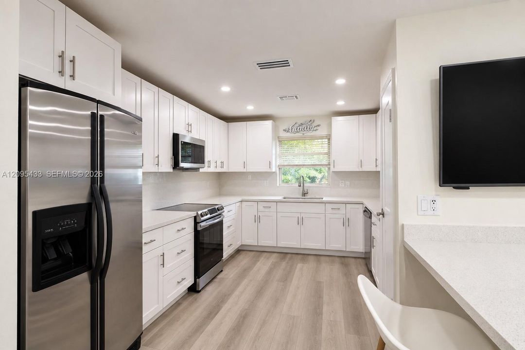 Activo con contrato: $525,000 (3 camas, 2 baños, 1360 Pies cuadrados)