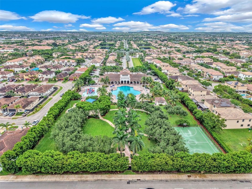 На продажу: $550,000 (4 спален, 3 ванн, 1884 Квадратных фут)