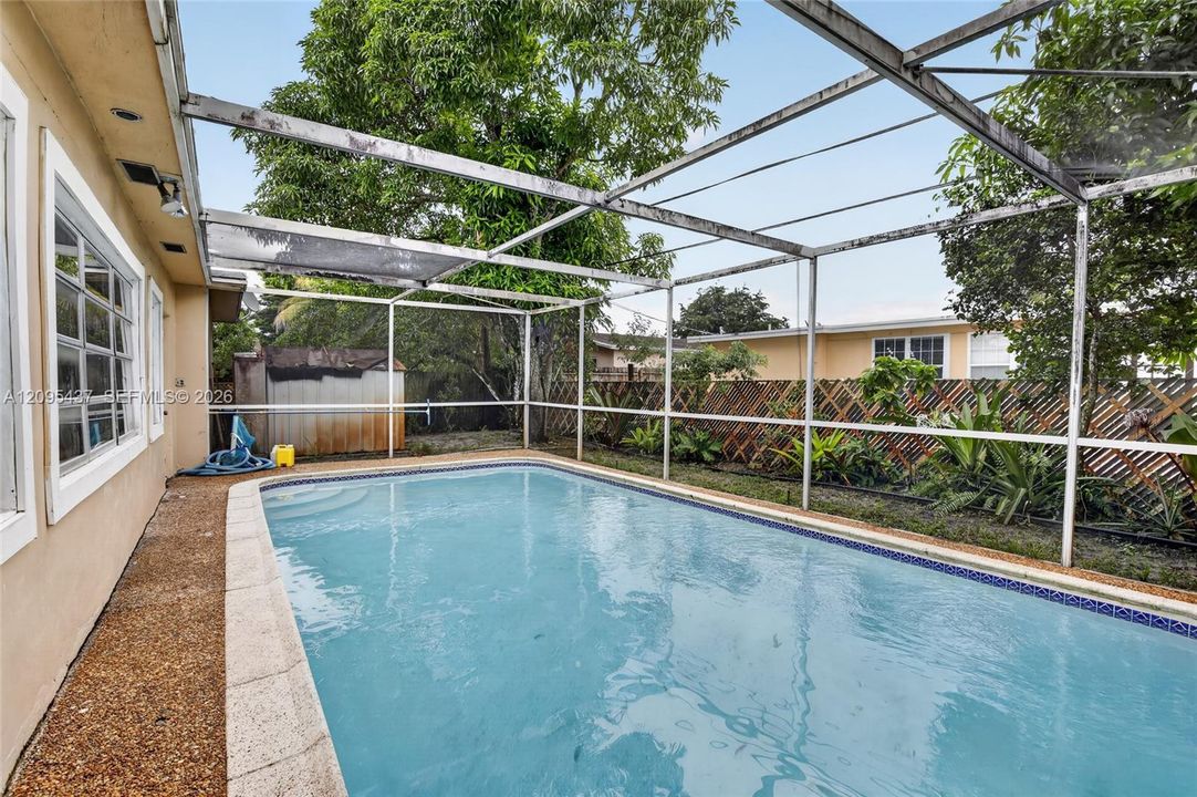 En Venta: $560,000 (3 camas, 2 baños, 2094 Pies cuadrados)