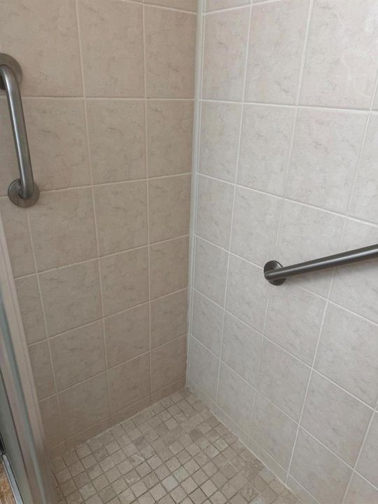 MASTER SHOWER