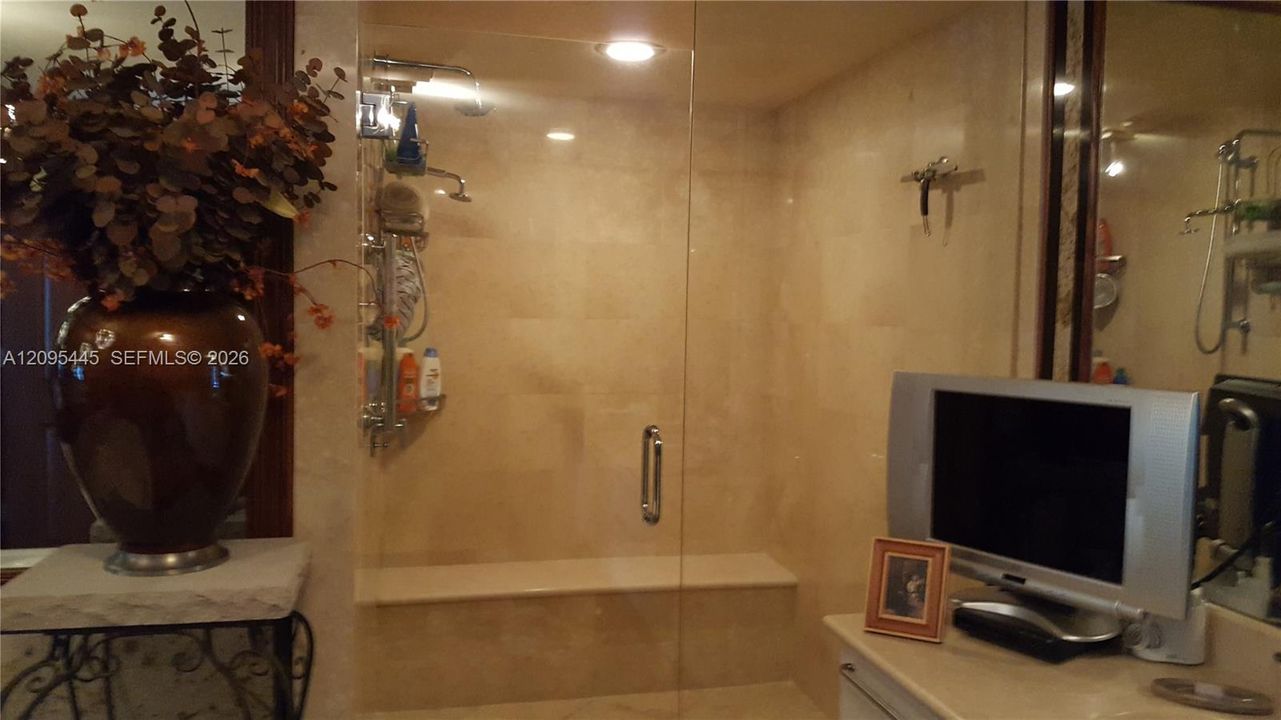 For Rent: $7,585 (2 beds, 2 baths, 1733 Square Feet)