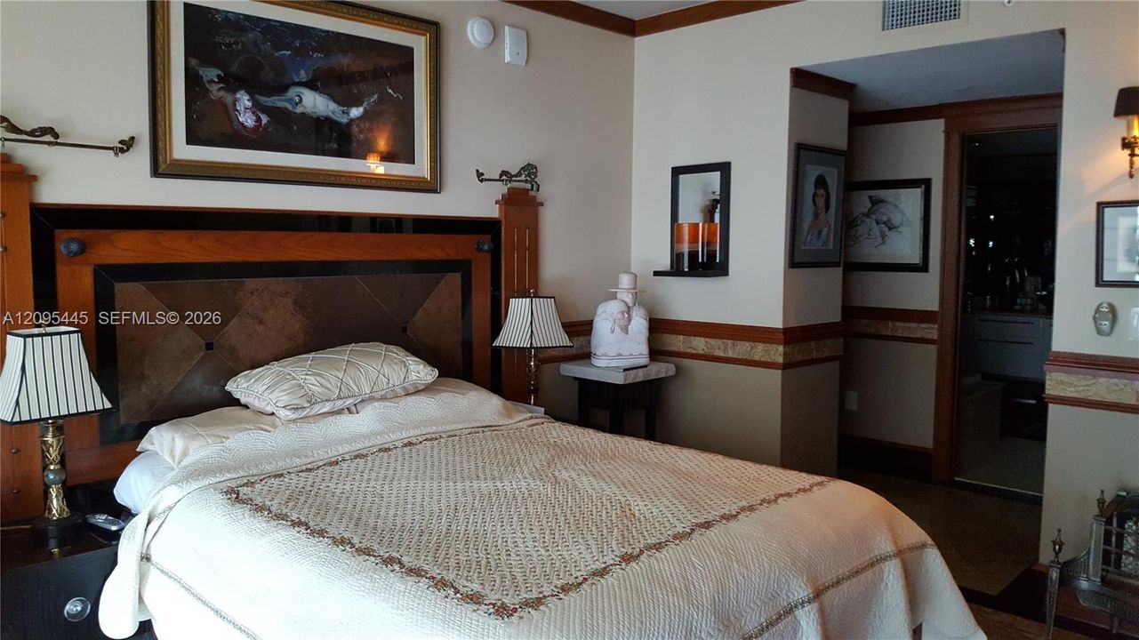 For Rent: $7,585 (2 beds, 2 baths, 1733 Square Feet)