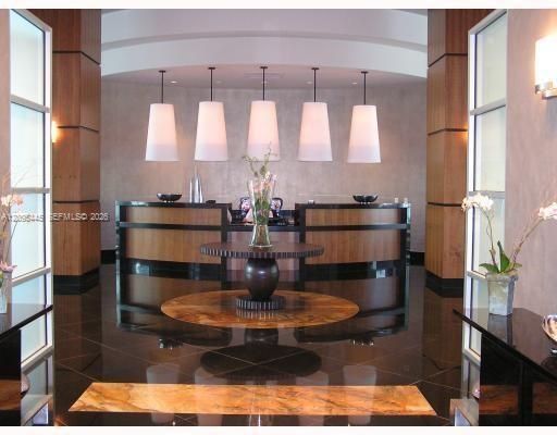 For Rent: $7,585 (2 beds, 2 baths, 1733 Square Feet)