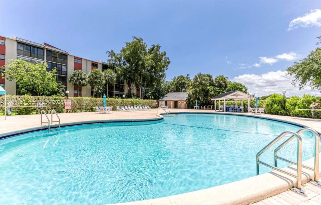 En Venta: $309,000 (2 camas, 2 baños, 1222 Pies cuadrados)