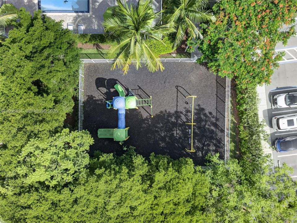 For Rent: $3,800 (4 beds, 2 baths, 1851 Square Feet)