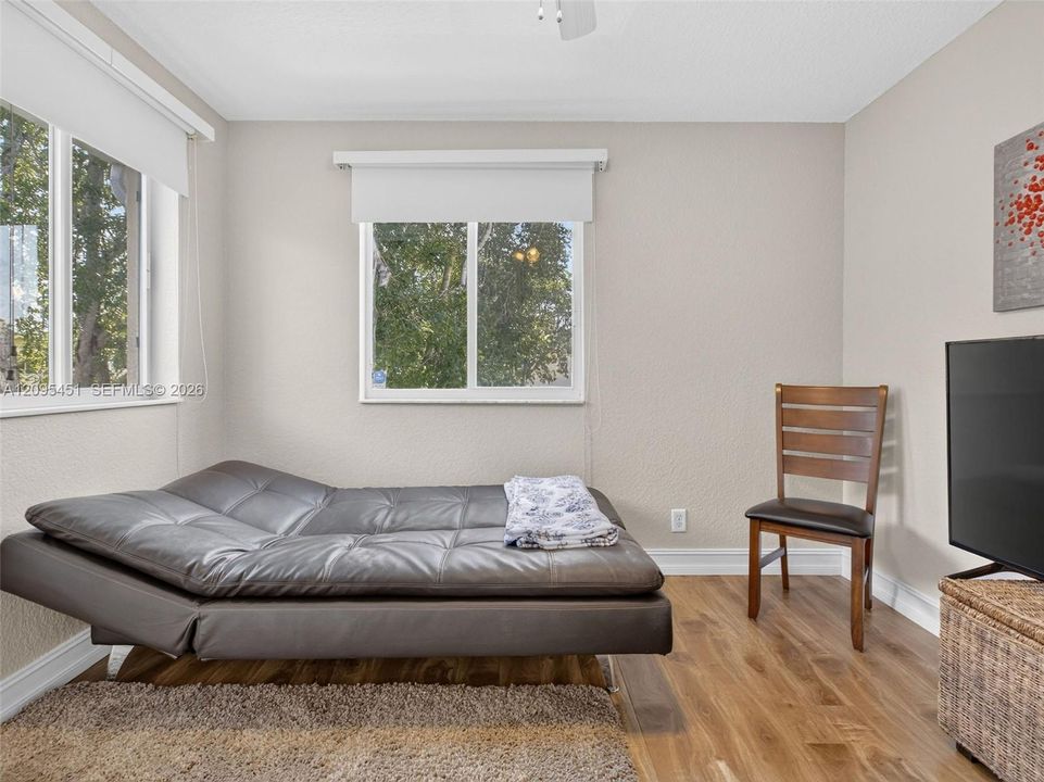 For Rent: $3,800 (4 beds, 2 baths, 1851 Square Feet)