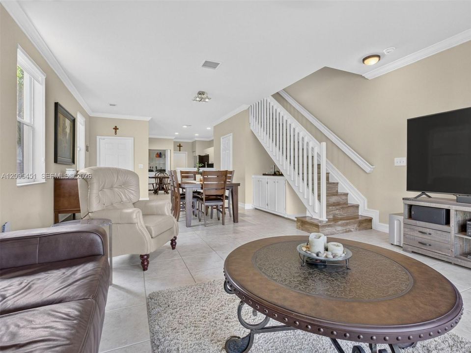 For Rent: $3,800 (4 beds, 2 baths, 1851 Square Feet)