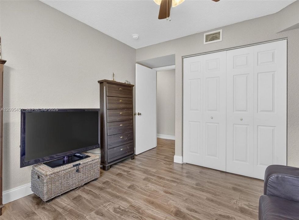 For Rent: $3,800 (4 beds, 2 baths, 1851 Square Feet)