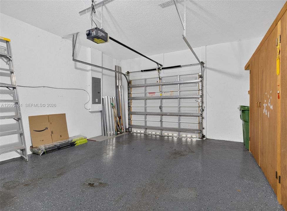 For Rent: $3,800 (4 beds, 2 baths, 1851 Square Feet)