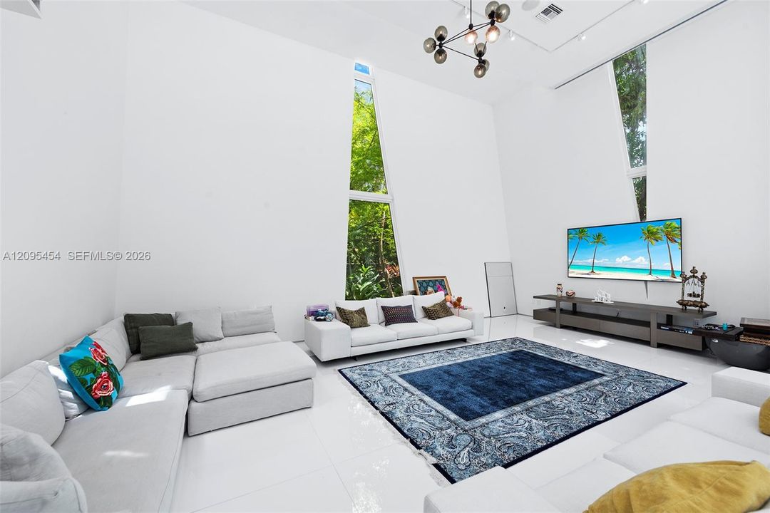 For Sale: $7,499,000 (6 beds, 7 baths, 7249 Square Feet)