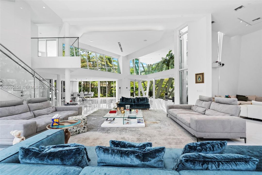 For Sale: $7,499,000 (6 beds, 7 baths, 7249 Square Feet)