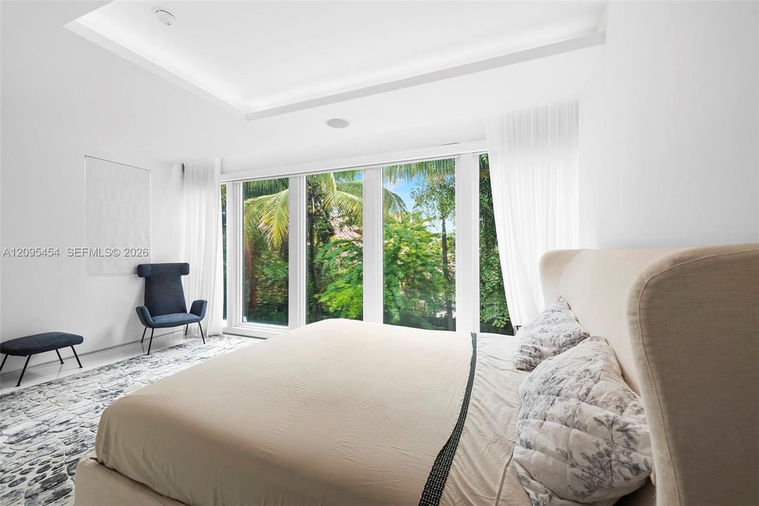 For Sale: $7,499,000 (6 beds, 7 baths, 7249 Square Feet)