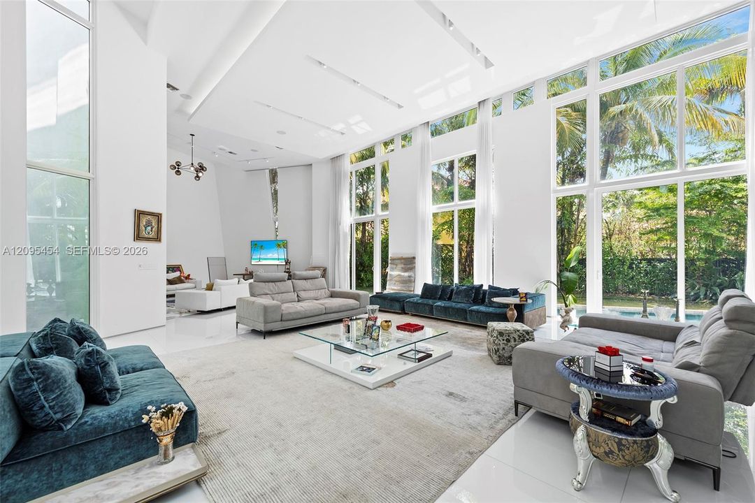 For Sale: $7,499,000 (6 beds, 7 baths, 7249 Square Feet)