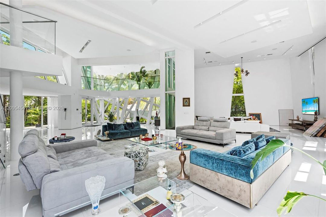 For Sale: $7,499,000 (6 beds, 7 baths, 7249 Square Feet)