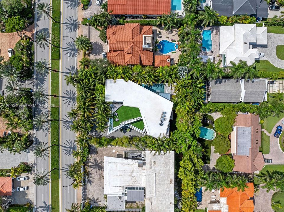 For Sale: $7,499,000 (6 beds, 7 baths, 7249 Square Feet)