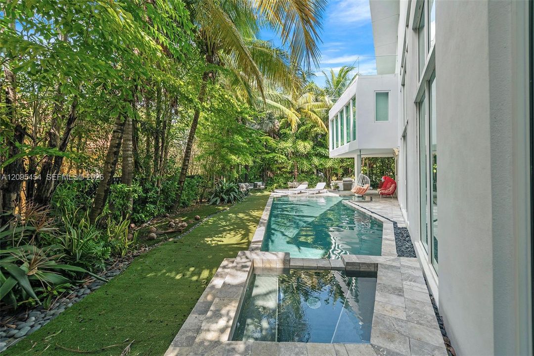 For Sale: $7,499,000 (6 beds, 7 baths, 7249 Square Feet)