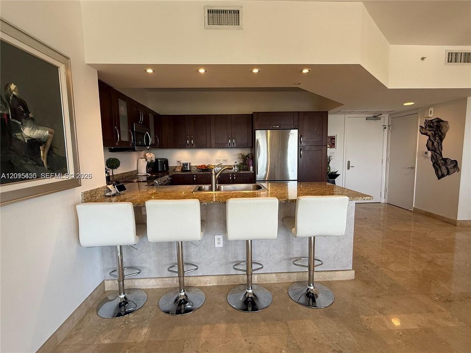 For Rent: $6,000 (3 beds, 3 baths, 1702 Square Feet)