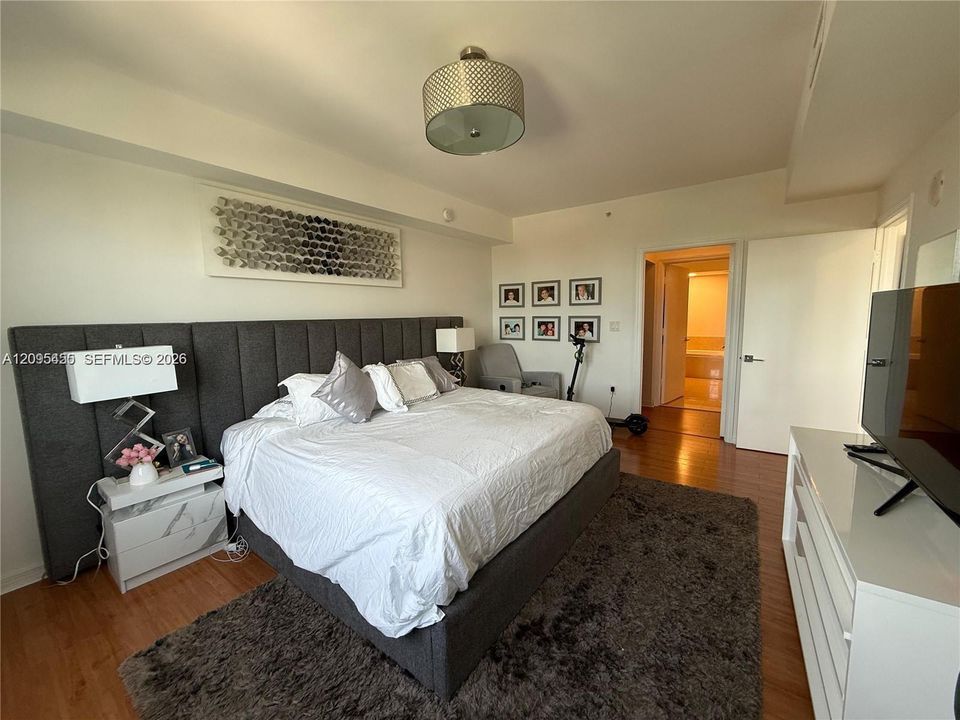 For Rent: $6,000 (3 beds, 3 baths, 1702 Square Feet)