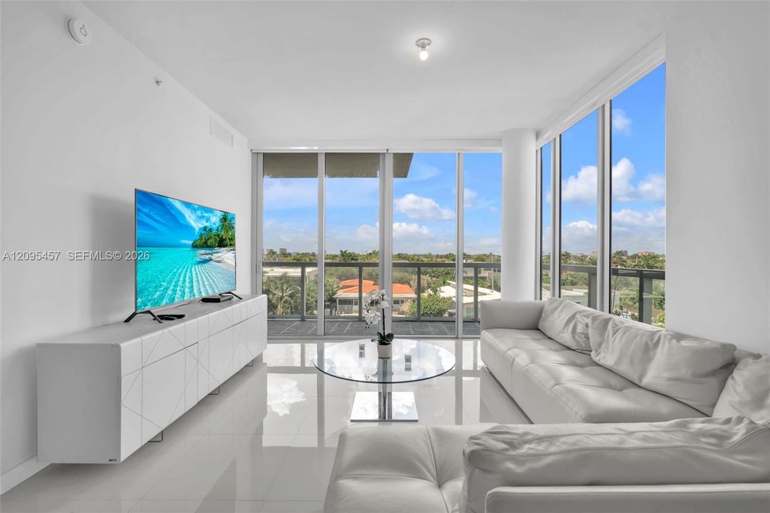 For Rent: $7,500 (2 beds, 2 baths, 1280 Square Feet)