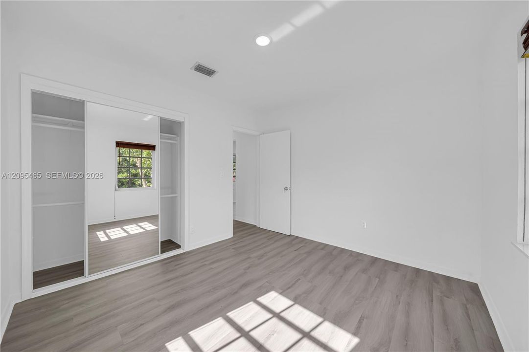 For Sale: $749,000 (3 beds, 2 baths, 1433 Square Feet)