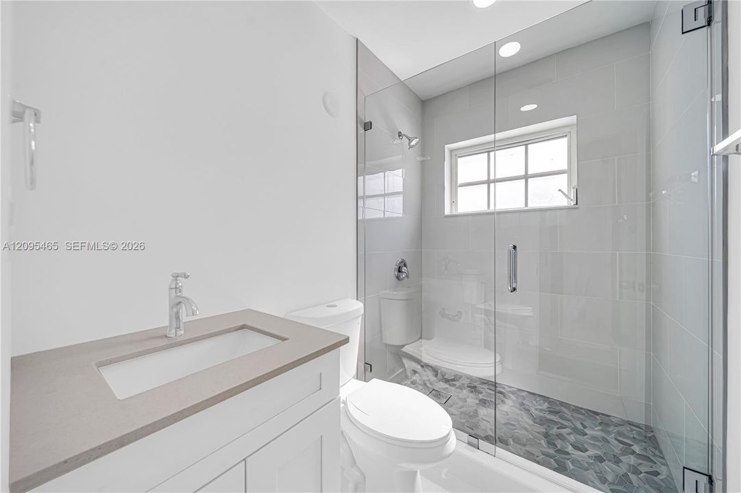 For Sale: $749,000 (3 beds, 2 baths, 1433 Square Feet)