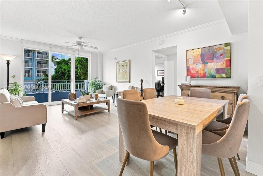 For Rent: $3,500 (2 beds, 2 baths, 1027 Square Feet)