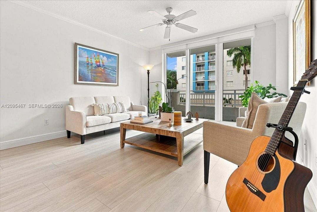 For Rent: $3,500 (2 beds, 2 baths, 1027 Square Feet)