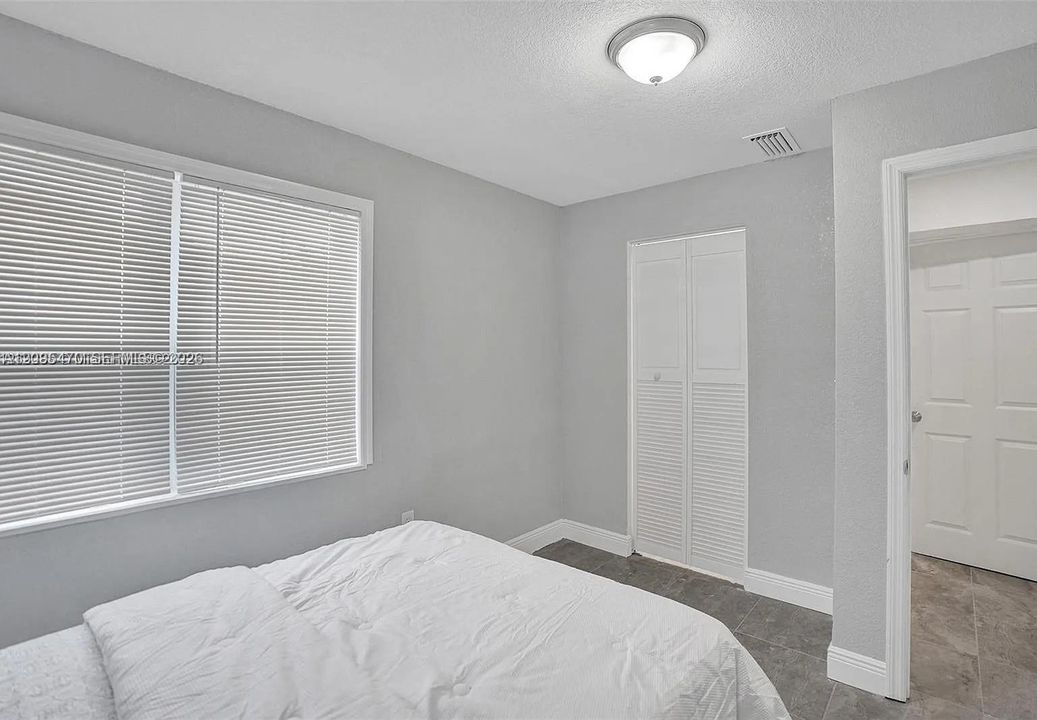 En Renta: $4,650 (4 camas, 3 baños, 1963 Pies cuadrados)