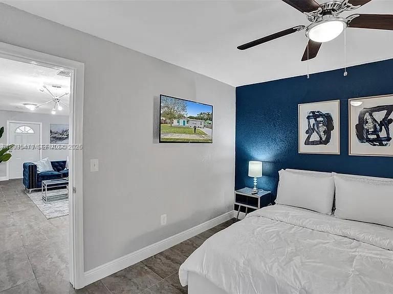 En Renta: $4,650 (4 camas, 3 baños, 1963 Pies cuadrados)