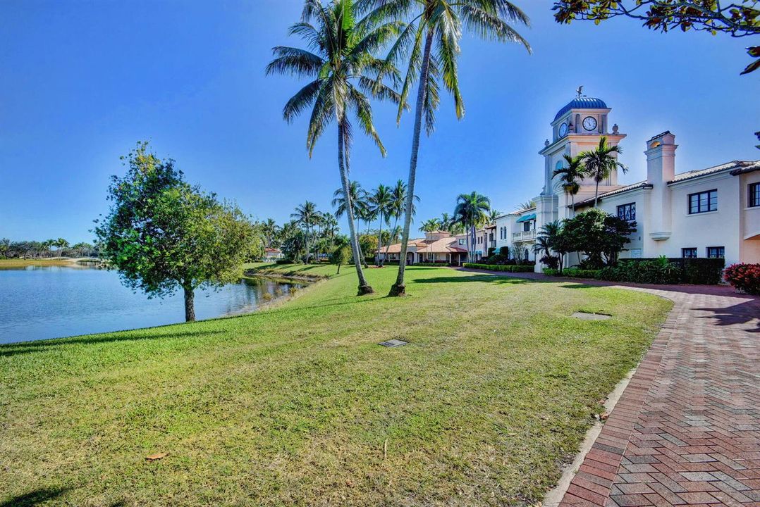125-web-or-mls-67_riverwalk (16)
