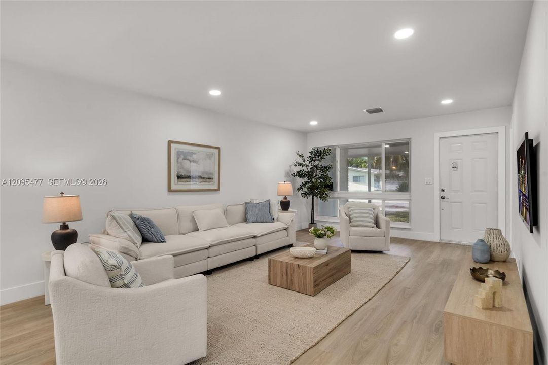 For Sale: $750,000 (3 beds, 2 baths, 1558 Square Feet)