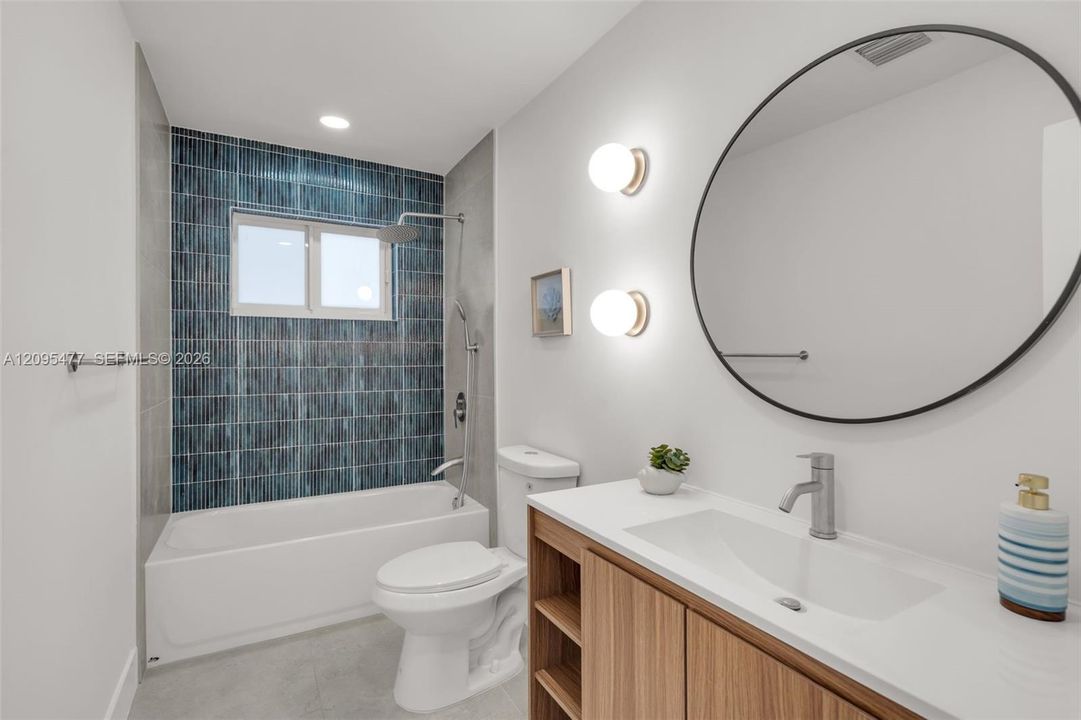 For Sale: $750,000 (3 beds, 2 baths, 1558 Square Feet)