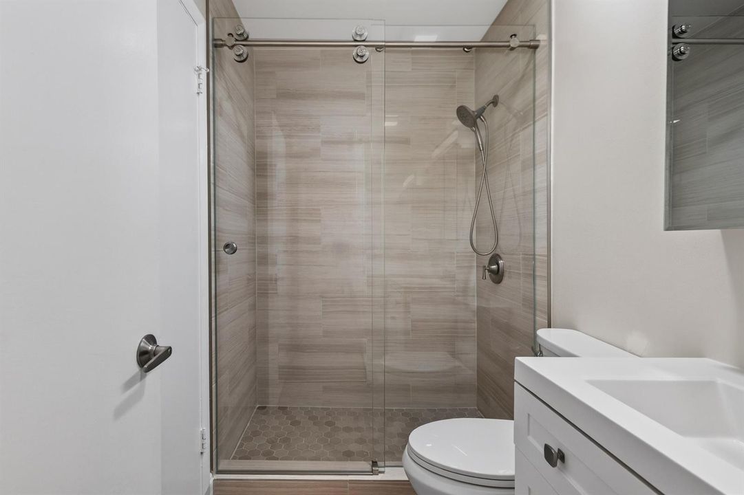 10717 unit 211-30