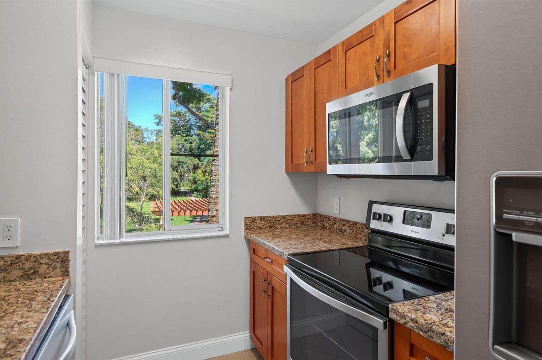 10717 unit 211-18