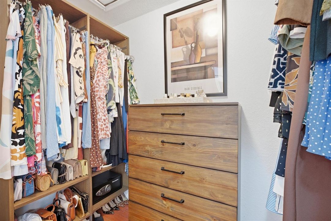Walk in Closet