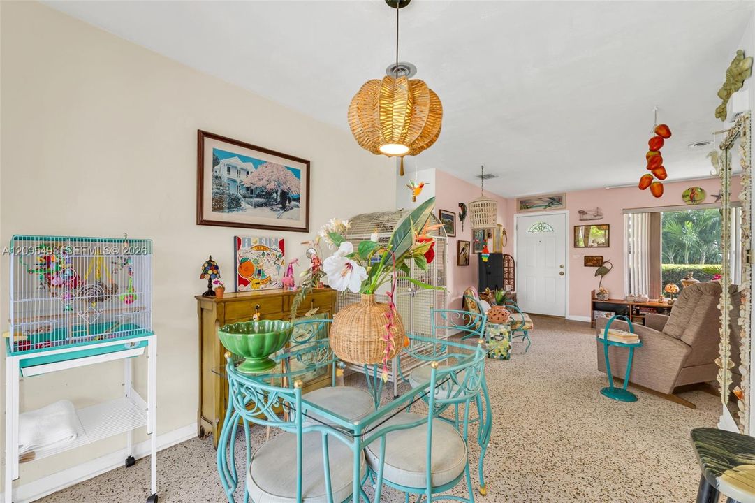 For Sale: $615,000 (3 beds, 2 baths, 1092 Square Feet)