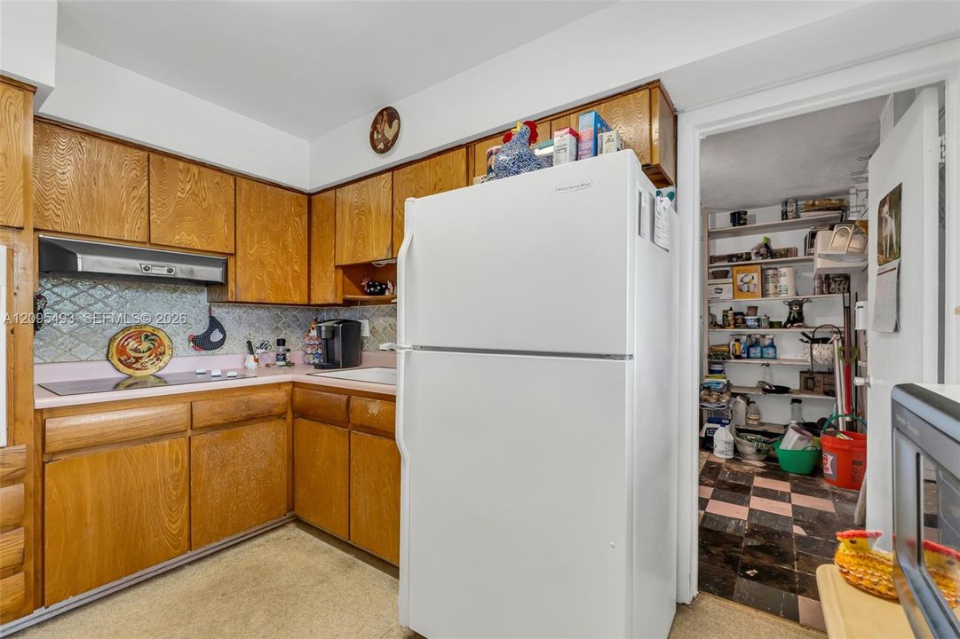 For Sale: $615,000 (3 beds, 2 baths, 1092 Square Feet)