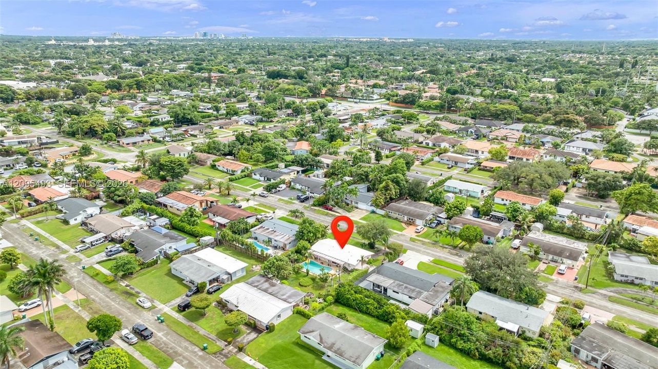 For Sale: $615,000 (3 beds, 2 baths, 1092 Square Feet)